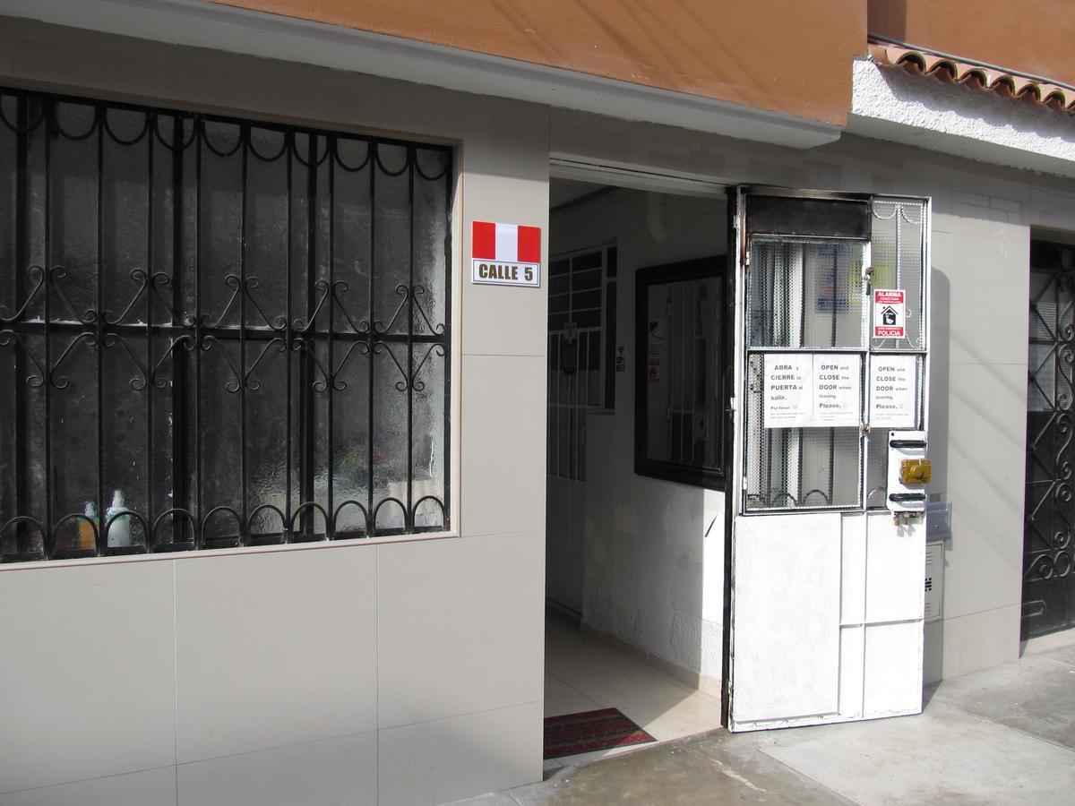 Calle 5 - Lima Airport 카야오 외부 사진